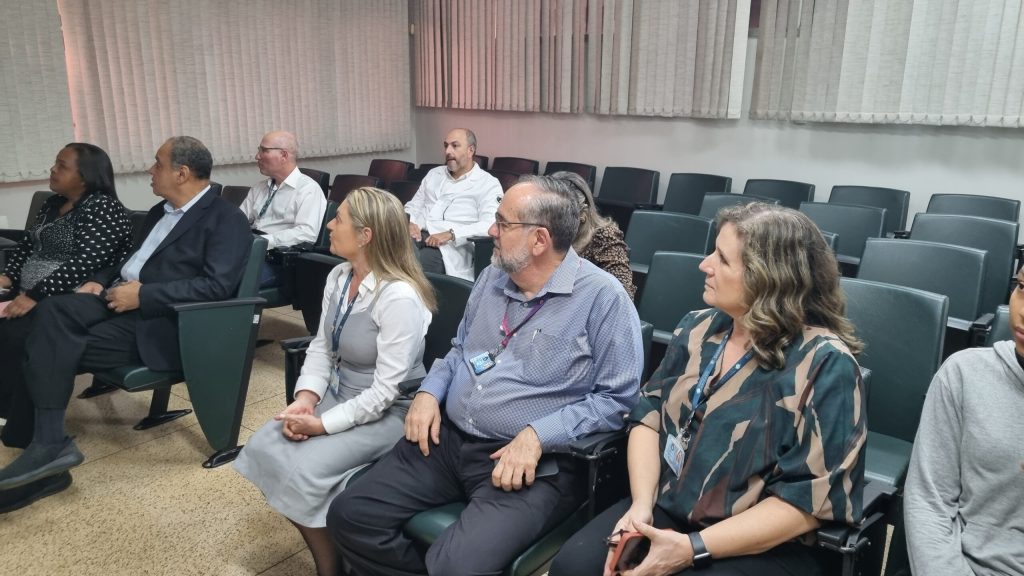 Novos equiptos oftalmo 01